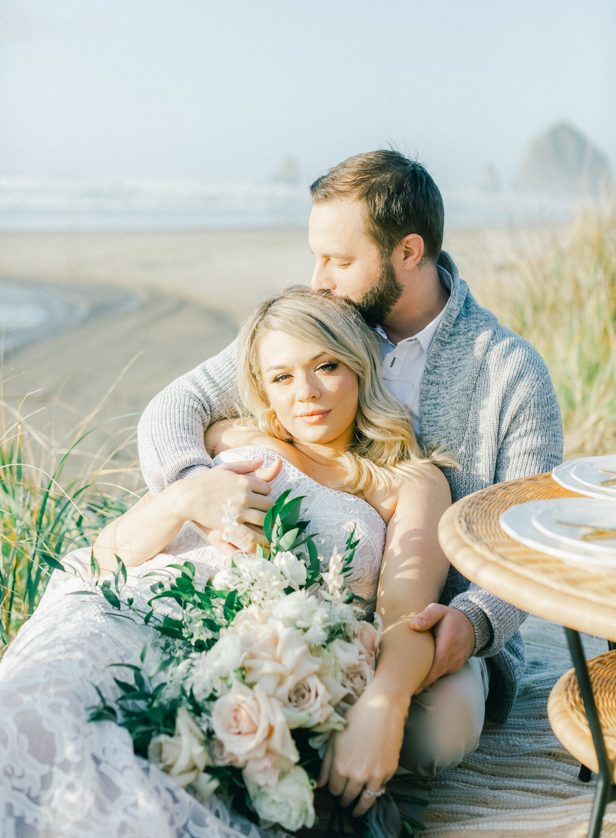 Oregon-Coast-Cannon-Beach-Wedding-Photographer-Bride-and-Groom-Photos0025.jpg