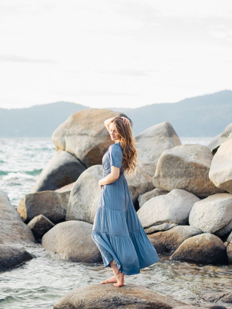 Stunning Lake Tahoe Portraits by the lake